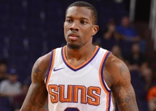 伦纳德谈保罗被裁：很震惊，喜欢和他交流如何提升球队的表现（伦纳德谈保罗被裁：非常意外，常与他探讨如何提升球队）