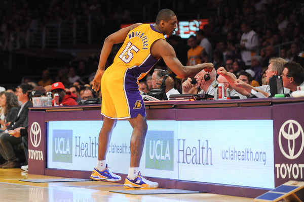 懂球译站 ｜ 英超想卫冕，为何这么难？（懂球译站 ｜ 英超为何难以卫冕？）