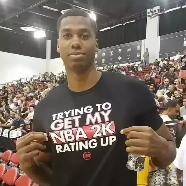 中超赛报：广州队主场击败武汉三镇,（中超战报：广州队主场力克武汉三镇）