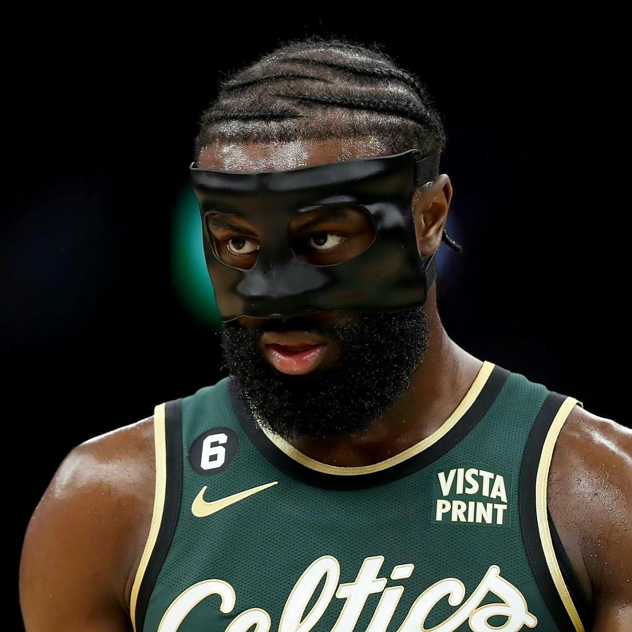 狄龙：联盟中存在很多华而不实的东西，但这往往不能赢球（狄龙直言联盟浮华不少，却难换来胜利）